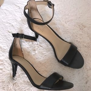 New Black Sandal 3.5” Heels
